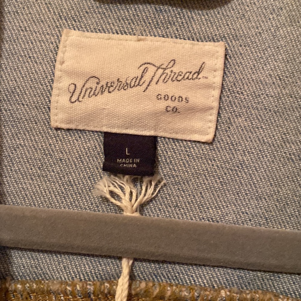 Universal Thread Denim Vest - Picture 2 of 3